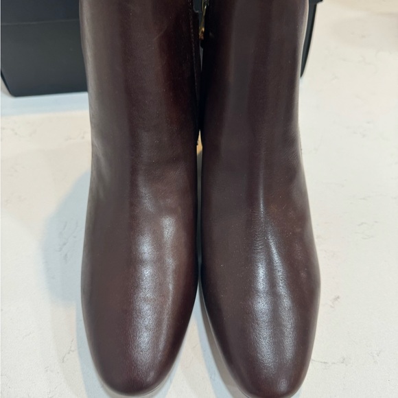 Coach Carissa Chain Bootie - walnut brown size 9 NWT - Picture 3 of 6